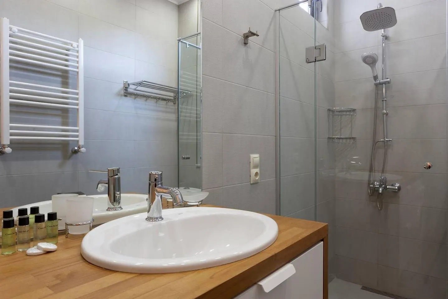 Wehost Apartment On Chiaureli Str. Tbilisi